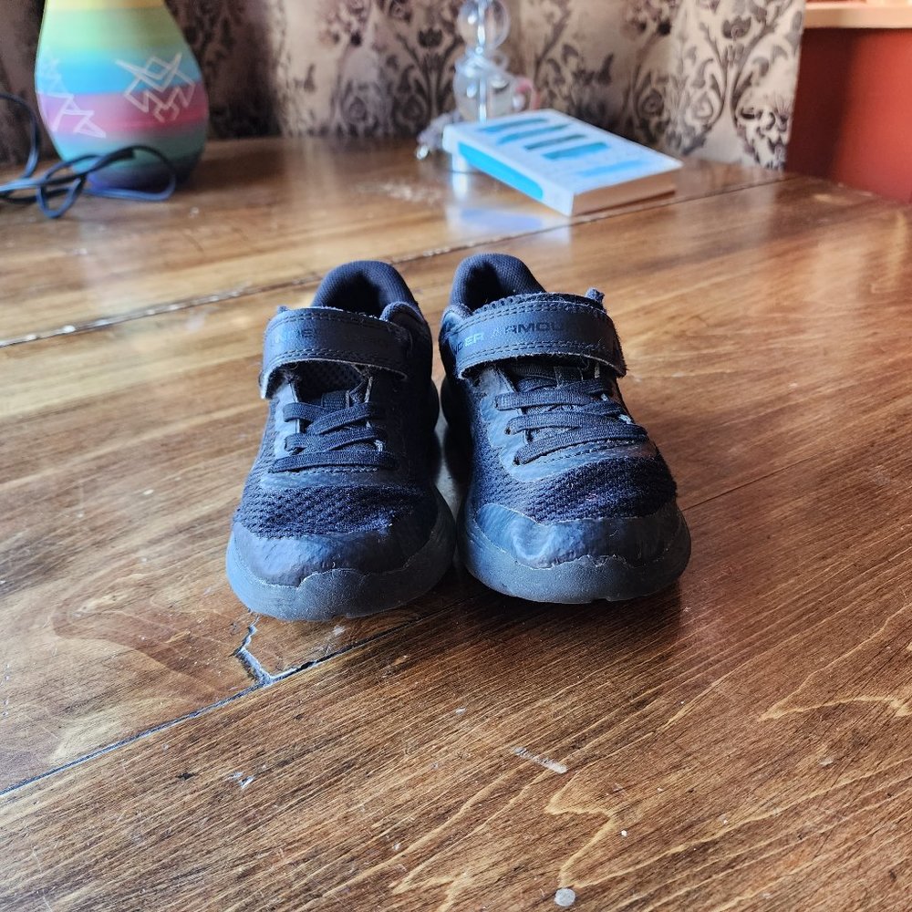 Under Amour Youth Sneakers